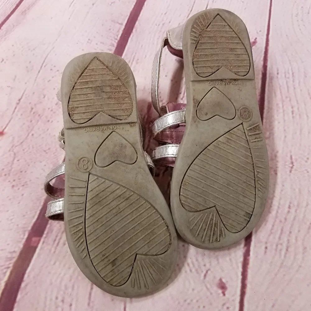 Hello Kitty Sandals 8 - Picture 4 of 4